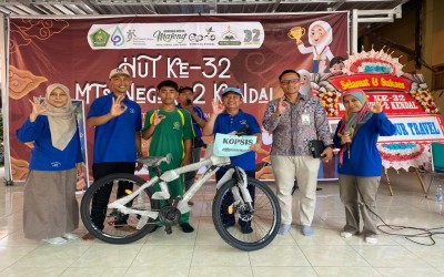 Membara dalam Semangat Santri: MTs Negeri 2 Kendal Sukses Gelar Peringatan HUT Ke-32